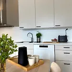 Laengelmae Vila *